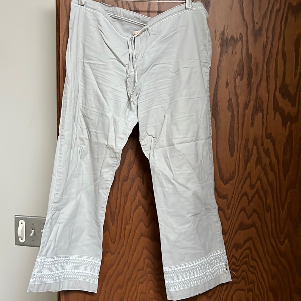 Prana drawstring capris. Size M